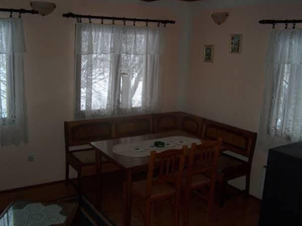 Apartments Family Trauber Korenica Dış mekan fotoğraf